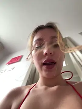 Nikii__ live XXX chat