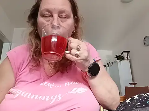 Jahudka47's Live XXX Chat