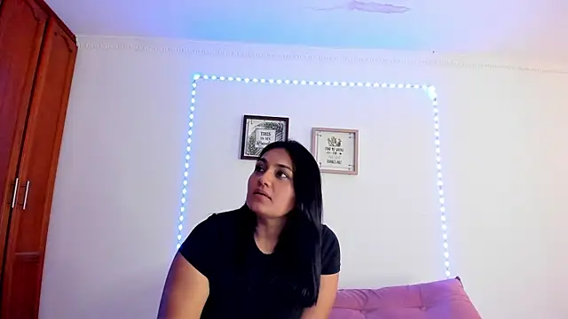 selena_jhonsonのライブXXXチャット