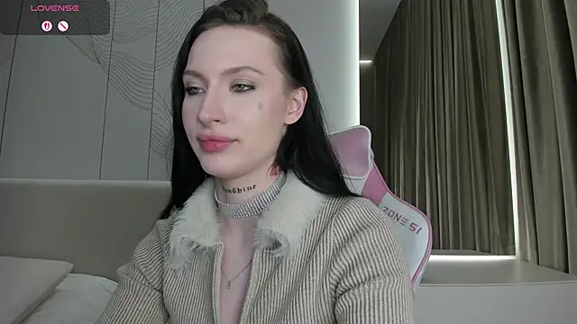 JenniferQueen11's Live Chat Room