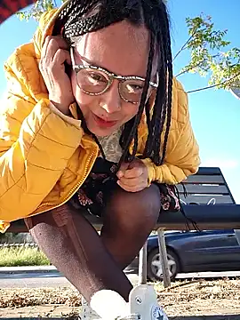 bellapaty's Live XXX Chat