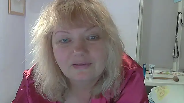 Lusi-777's Live XXX Chat