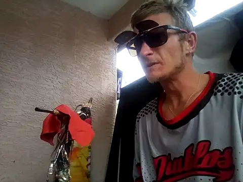 WWGD69 Show in webcam
