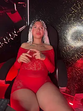Laila_LS Chat XXX in diretta