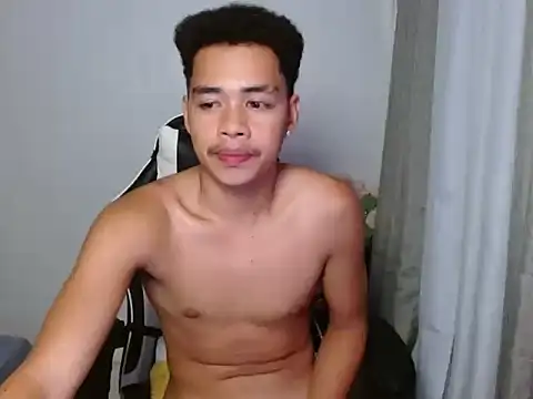 Chat XXX ao vivo de curlyasian_njxx