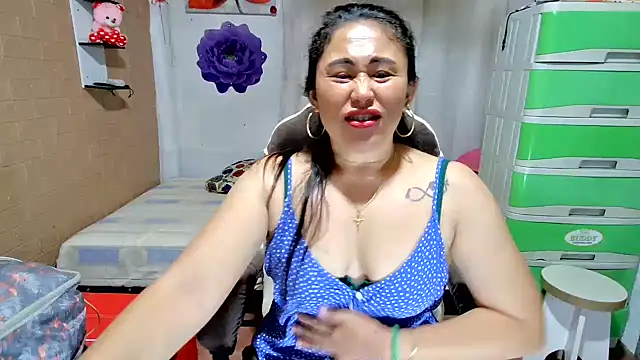 Filipina_Desire's Live XXX Chat