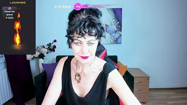 Silvia_Wallec Show in webcam