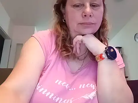 Jahudka47 Live XXX-Chat