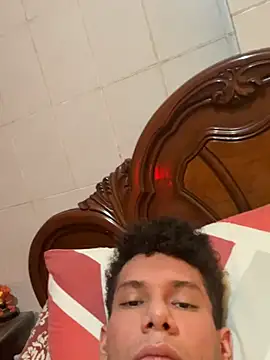 Valentinacouple Show Webcam