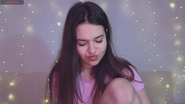 Minne__mouse élő XXX-chatje