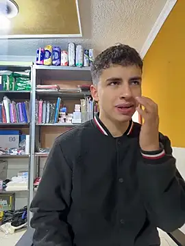 AdrianRinaldi Live XXX Chat