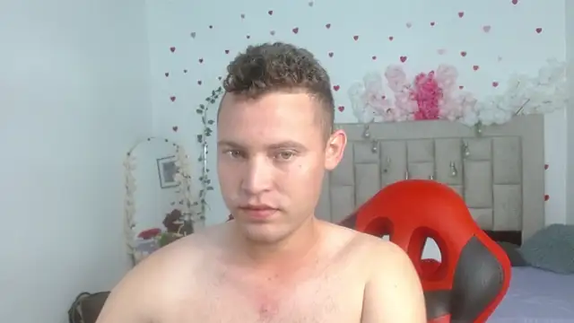 Chat XXX en directo de sven_fox723