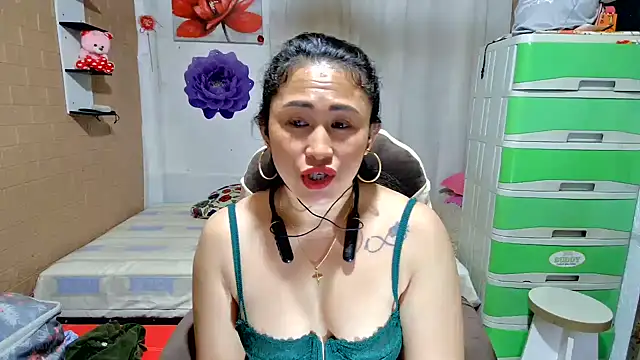 Filipina_Desire's Live XXX Chat