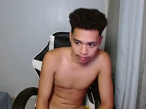 curlyasian_njxx's Live XXX Chat