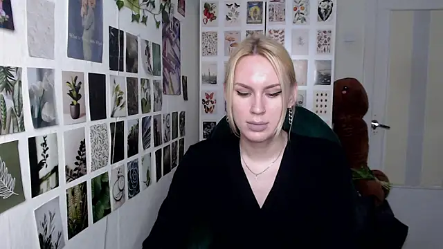 CapriScorpion's Live XXX Chat
