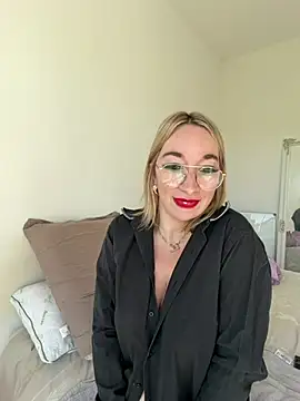 دردشة Giuliana_baby الجنسية المباشرة