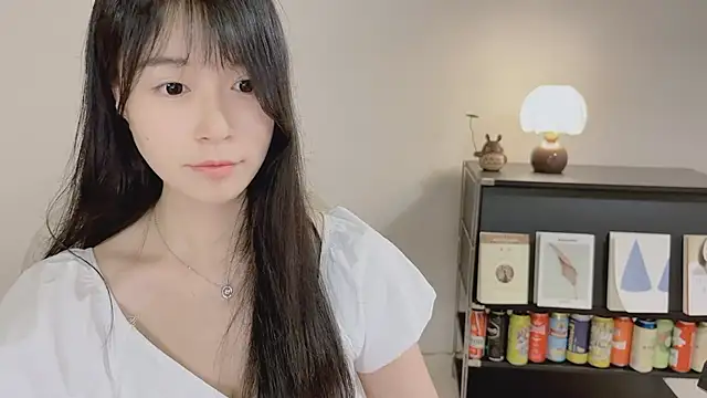 Onechestnut's Live XXX Chat