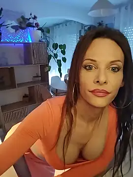 Chatroom XXX en direct de Luna_Kitanna