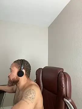 Fathero1time Chat XXX in diretta