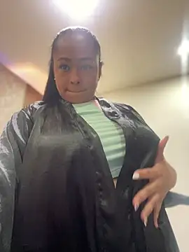 sofia_xxx02 现场XXX聊天