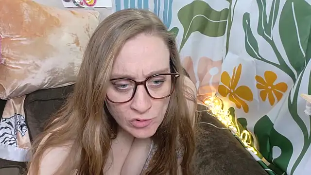 millie_rose_xo élő XXX-chatje