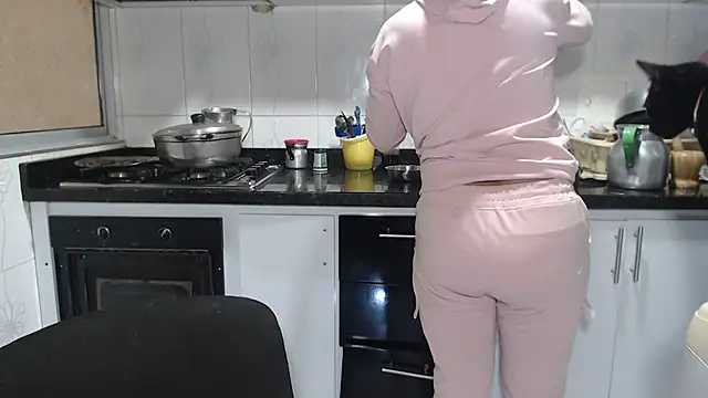 kateleyagrey's Live XXX Chat