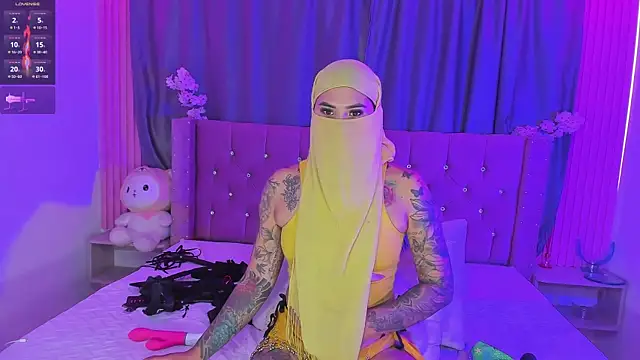 عرض كام Nayla-Mouna