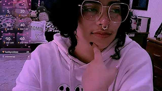 NinaYellow live XXX chat