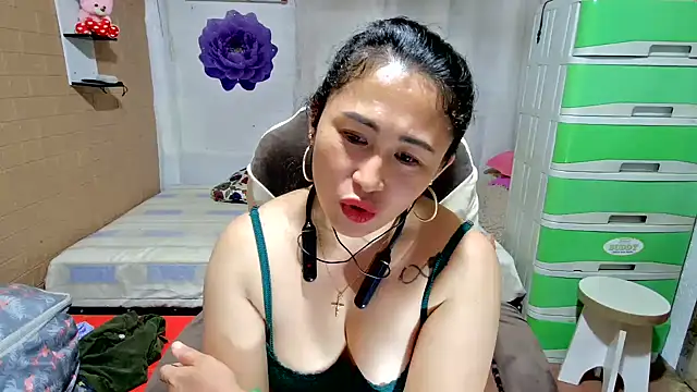 Filipina_Desire 现场XXX聊天