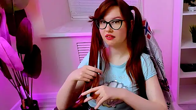 CarolGiggly Chat XXX live