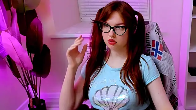Chat +18 de CarolGiggly ao vivo