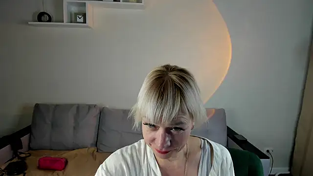 Ann_Annise live XXX chat