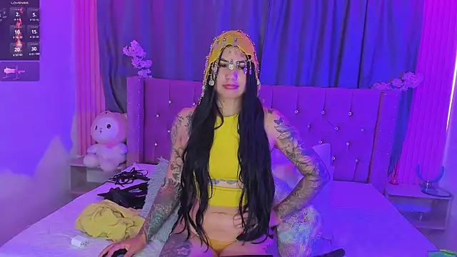 Nayla-Mouna – webcam-show