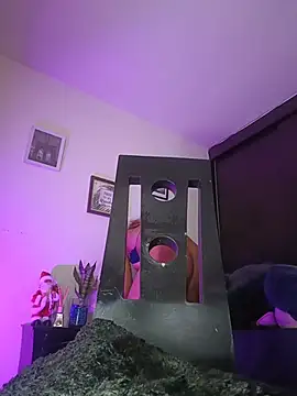 KarinRoss' Live XXX Chat