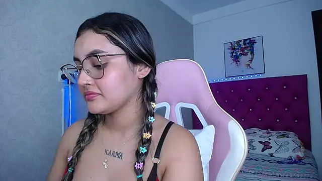 kathe-mills235's Live XXX Chat