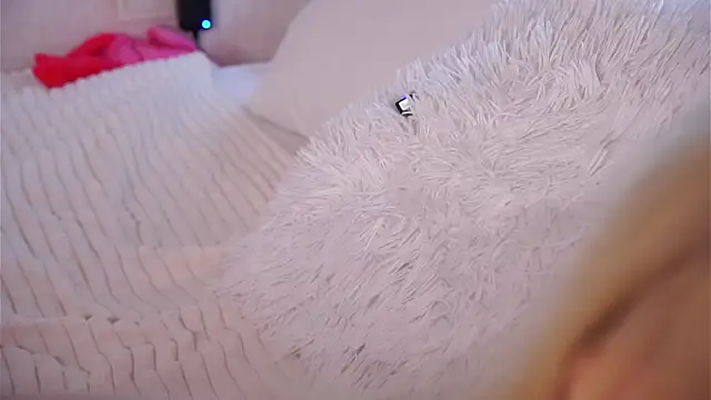 SunnivaCovil Live XXX-chat