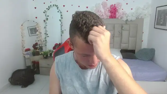 Show de webcam de sven_fox723