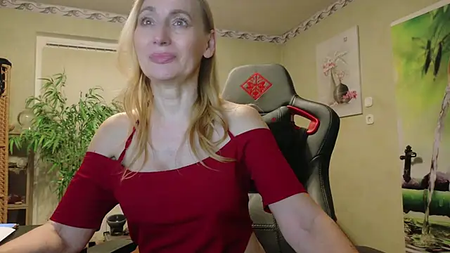 Chatroom XXX en direct de HotLana69