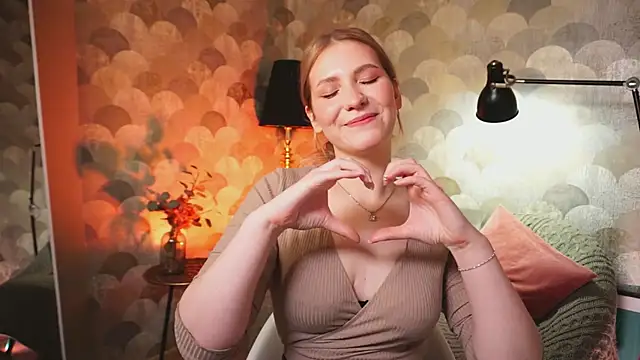 Emilicious Live XXX Chat