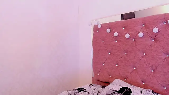 Alaia2 라이브 XXX 채팅