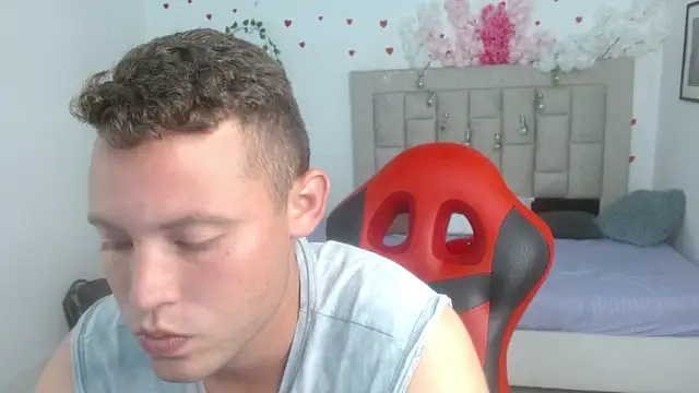 sven_fox723 Chat XXX live