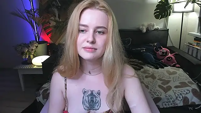 Alexa_Pirs Chat XXX in diretta