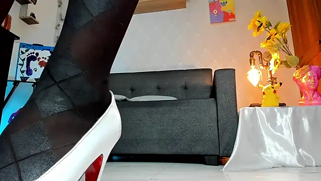 XXX chat uživo modela Alaia_Love77