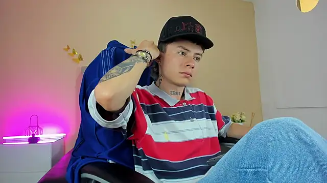 Nascary_Fox Adlı Modelin Canlı XXX Sohbeti