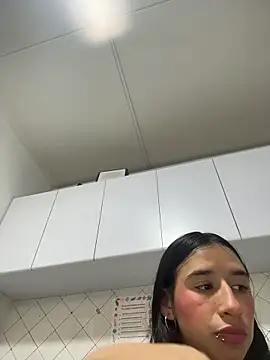 LilyRossi_'s Live XXX Chat