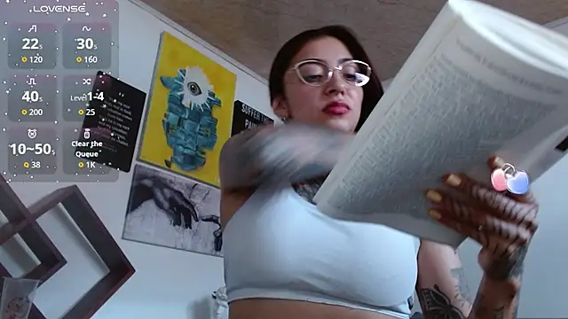 ZoeBakers_ Chat XXX in diretta