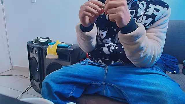thomas_gun 现场XXX聊天
