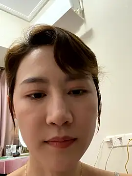 Živý XXX chat A-happyy