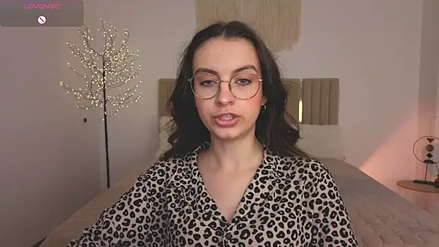 Real_cutie1's Webcam Show