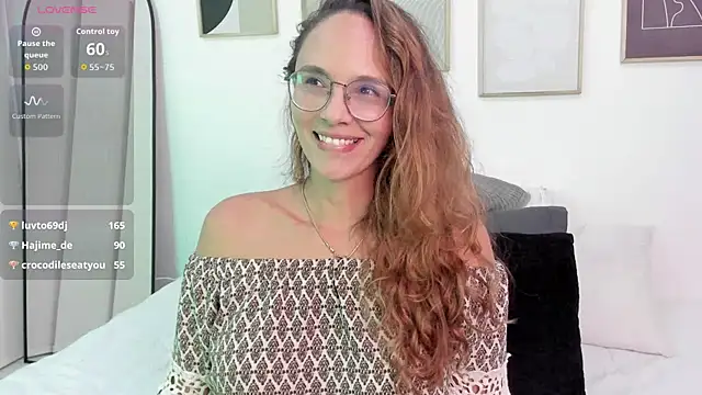Julianneharris – Naživo XXX chat